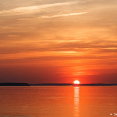 Fundy Shoreline Sunset with île Haute